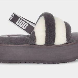 UGG Platform Slippers size 9 *brand new*
